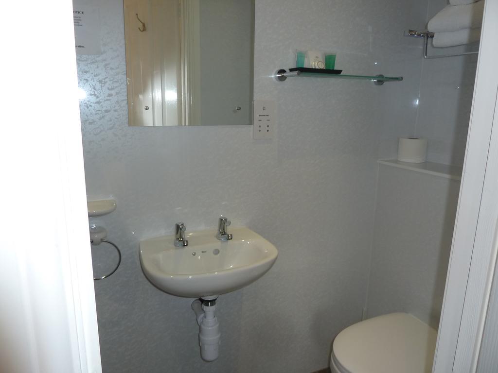 Bayliss Hall Guesthouse Уэймут Экстерьер фото