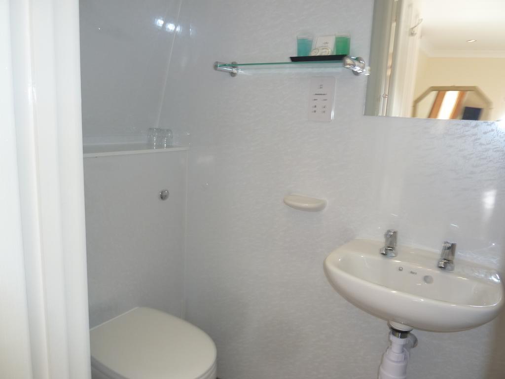 Bayliss Hall Guesthouse Уэймут Экстерьер фото